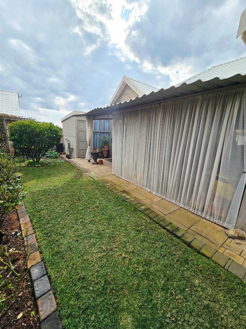 2 Bedroom Property for Sale in Wilkoppies North West